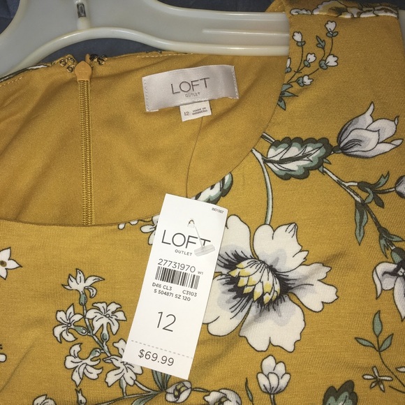 LOFT Floral A-line Dress - Picture 3 of 4